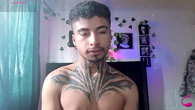 Snapshot of JuanCamiilo_66 chatting on May 27, 2026, 4:15 pm JuanCamiilo 66 online show from May 27, 2026, 4:15 pm