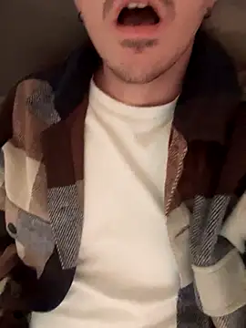 Snapshot of Rey_chard96 chatting on September 14, 2025, 10:36 am Rey chard96 online show from September 14, 2025, 10:36 am