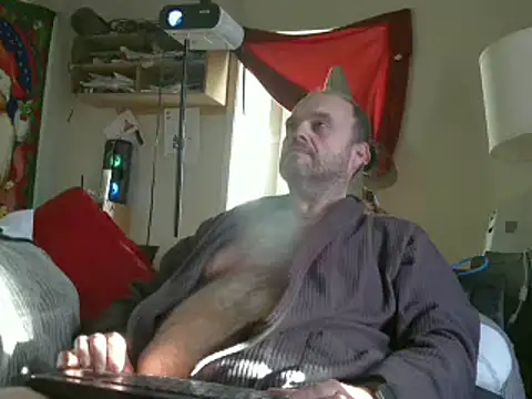 caressonnous online show from December 12, 2024, 7:04 pm