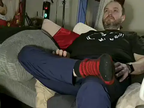 caressonnous online show from December 17, 2024, 8:10 pm