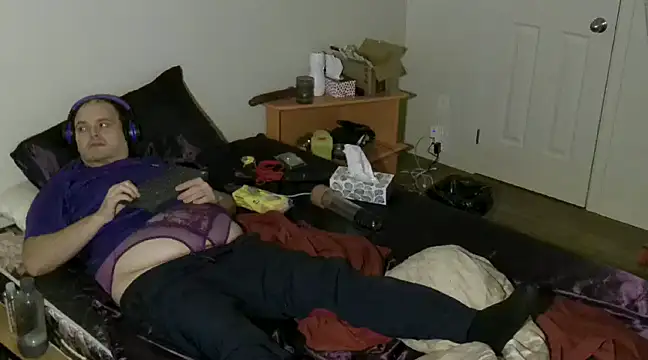 caressonnous online show from January 17, 2025, 12:52 pm