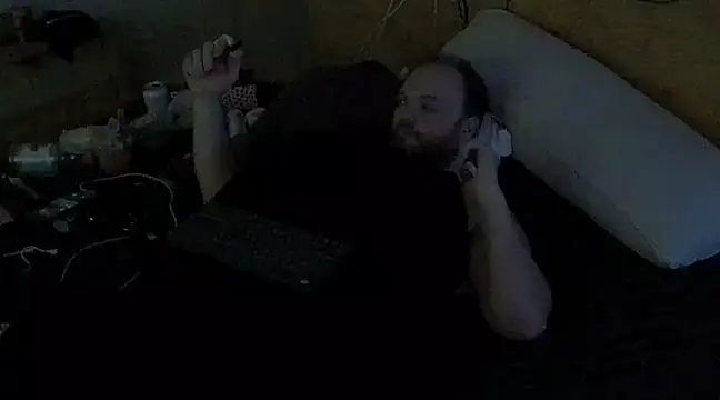 caressonnous online show from March 4, 2025, 1:17 pm