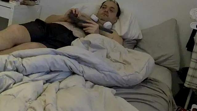 caressonnous online show from September 20, 2025, 12:28 pm