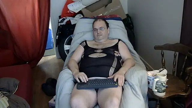 caressonnous online show from December 5, 2025, 3:52 pm