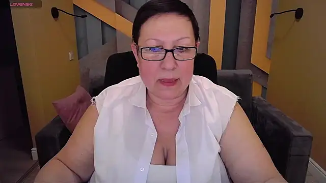 Snapshot of BarbaraTurners chatting on January 24, 2025, 6:35 pm BarbaraTurners online show from January 24, 2025, 6:35 pm