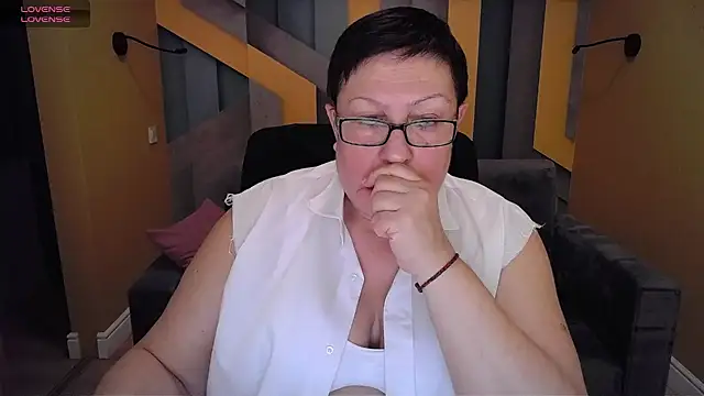 Snapshot of BarbaraTurners chatting on February 2, 2025, 6:31 pm BarbaraTurners online show from February 2, 2025, 6:31 pm