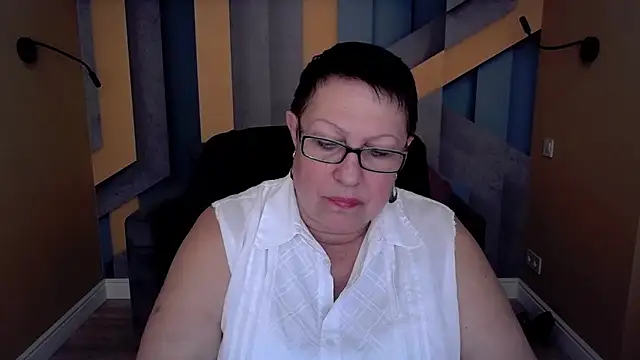 BarbaraTurners online show from November 7, 2025, 7:36 pm