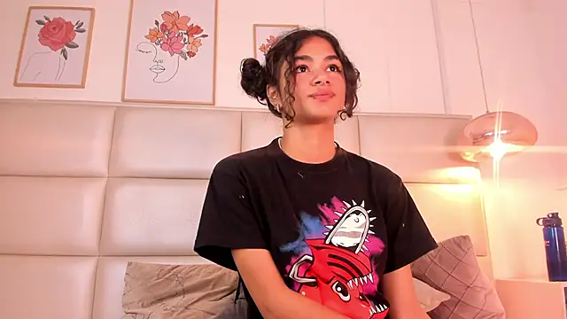 ZukyXYakihiro89 online show from February 28, 2025, 12:32 am