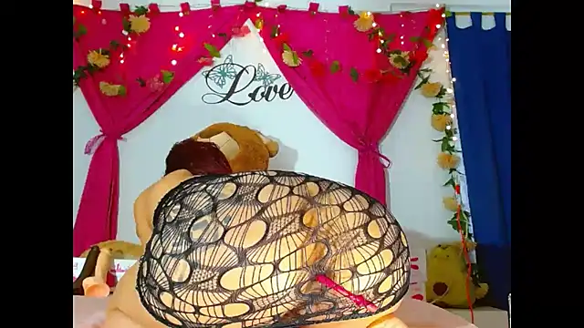 Snapshot of natashakissess chatting on January 6, 2026, 4:00 pm natashakissess online show from January 6, 2026, 4:00 pm