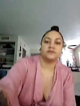 Snapshot of honeeyyy_pot chatting on February 10, 2026, 7:29 pm honeeyyy pot online show from February 10, 2026, 7:29 pm