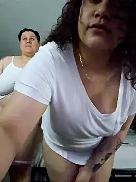 Snapshot of honeeyyy_pot chatting on February 12, 2026, 9:48 am honeeyyy pot online show from February 12, 2026, 9:48 am