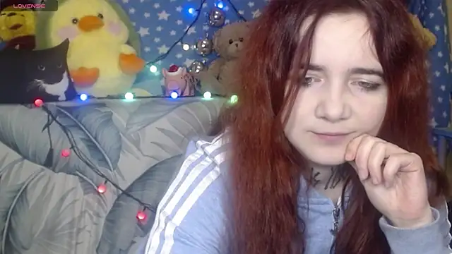 Snapshot of Yours_good_mood chatting on February 20, 2026, 1:46 am Yours good mood online show from February 20, 2026, 1:46 am