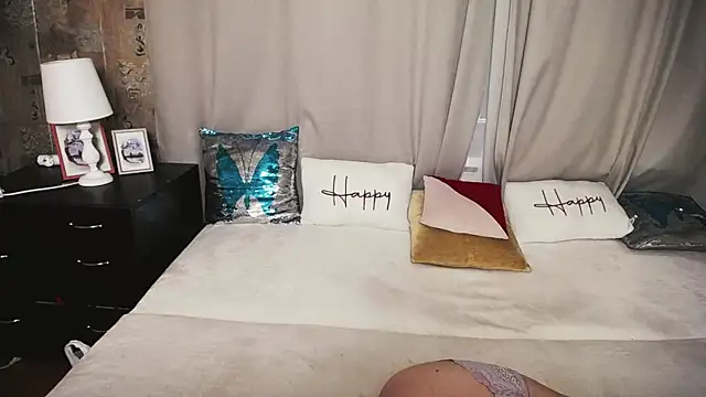 Unusual G online show from December 17, 2025, 6:30 am