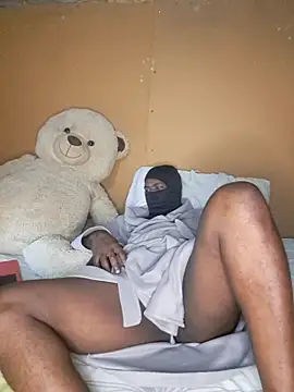 Snapshot of Lows2112 chatting on March 17, 2026, 4:21 pm Lows2112 online show from March 17, 2026, 4:21 pm