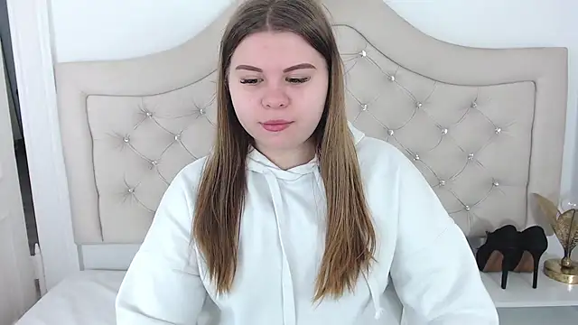 Snapshot of AbbyPleasure chatting on January 7, 2025, 9:50 am AbbyPleasure online show from January 7, 2025, 9:50 am