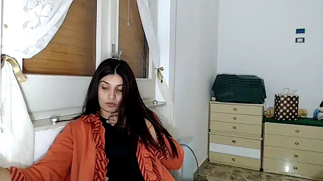 Snapshot of ZajiraShane chatting on December 23, 2025, 1:36 am ZajiraShane online show from December 23, 2025, 1:36 am