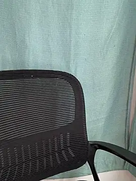 CharismaaBanx online show from February 19, 2025, 6:43 pm