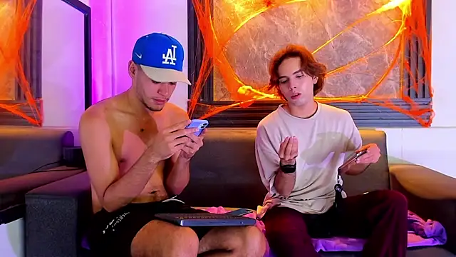 Snapshot of liam_genner_ chatting on October 23, 2025, 8:18 pm liam genner online show from October 23, 2025, 8:18 pm