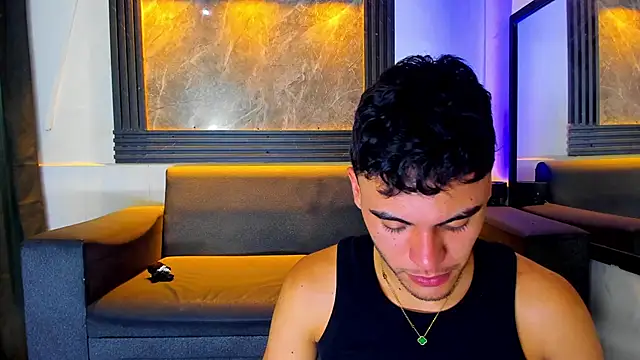 Snapshot of liam_genner_ chatting on November 21, 2025, 8:40 pm liam genner online show from November 21, 2025, 8:40 pm