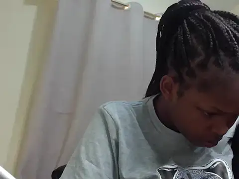 Snapshot of queen-sasha chatting on January 8, 2026, 11:01 am queen-sasha online show from January 8, 2026, 11:01 am