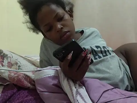 Snapshot of queen-sasha chatting on February 7, 2026, 6:50 am queen-sasha online show from February 7, 2026, 6:50 am