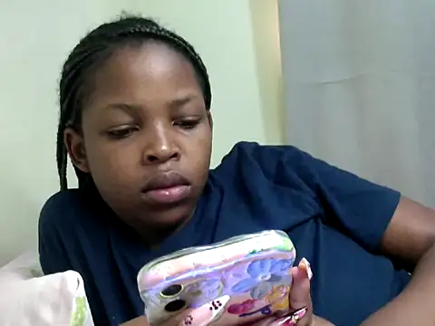 Snapshot of queen-sasha chatting on February 26, 2026, 8:13 am queen-sasha online show from February 26, 2026, 8:13 am