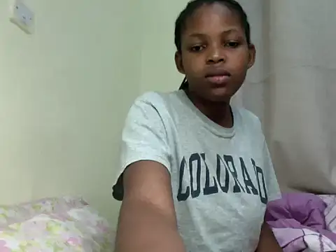 Snapshot of queen-sasha chatting on March 5, 2026, 12:56 pm queen-sasha online show from March 5, 2026, 12:56 pm