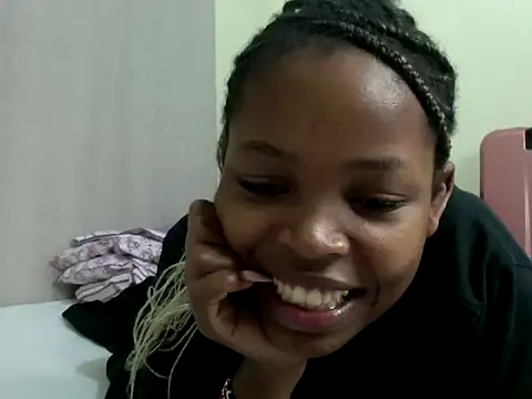 Snapshot of queen-sasha chatting on March 6, 2026, 1:18 pm queen-sasha online show from March 6, 2026, 1:18 pm