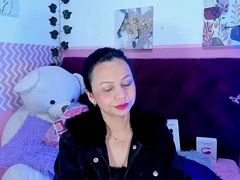 Snapshot of candysmitxxx chatting on September 15, 2025, 3:17 am candysmitxxx online show from September 15, 2025, 3:17 am