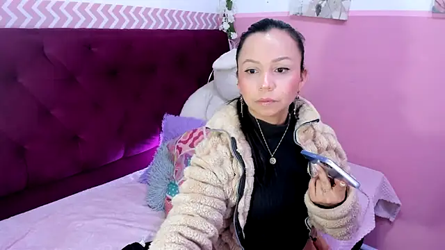 Snapshot of candysmitxxx chatting on November 14, 2025, 1:59 am candysmitxxx online show from November 14, 2025, 1:59 am