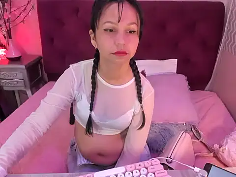 Snapshot of candysmitxxx chatting on December 20, 2025, 3:35 am candysmitxxx online show from December 20, 2025, 3:35 am