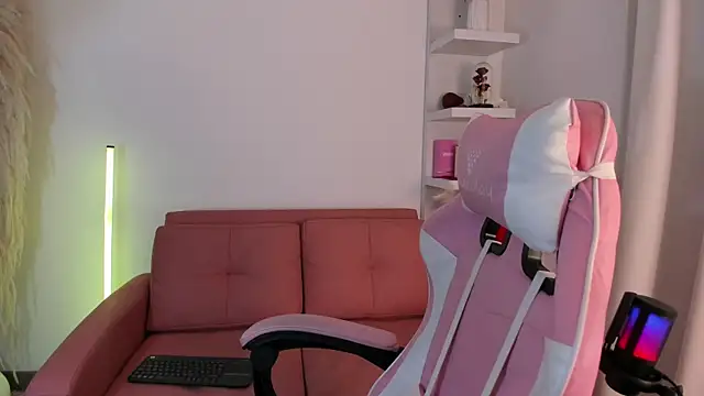 Snapshot of veronicaxx69 chatting on March 6, 2026, 3:47 am veronicaxx69 online show from March 6, 2026, 3:47 am