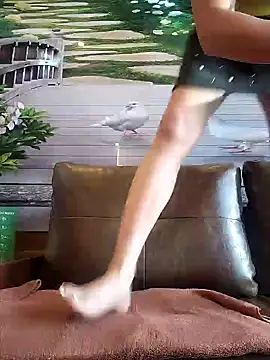 Snapshot of zizi_public chatting on January 16, 2025, 8:33 am zizi public online show from January 16, 2025, 8:33 am