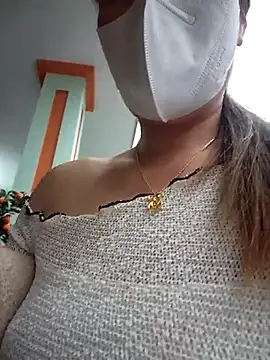 Snapshot of zizi_public chatting on February 16, 2025, 2:53 am zizi public online show from February 16, 2025, 2:53 am