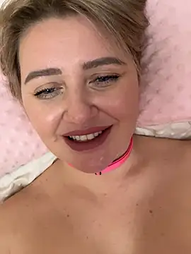 Snapshot of LadyLolyPop_ chatting on January 16, 2025, 11:48 am LadyLolyPop online show from January 16, 2025, 11:48 am