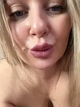 Snapshot of LadyLolyPop_ chatting on February 12, 2025, 7:34 am LadyLolyPop online show from February 12, 2025, 7:34 am