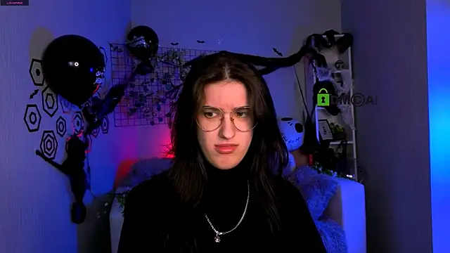 Snapshot of scarlet_mooore chatting on October 23, 2025, 9:46 pm scarlet mooore online show from October 23, 2025, 9:46 pm