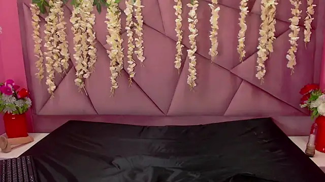 Sweet Annyy online show from March 4, 2025, 3:59 pm