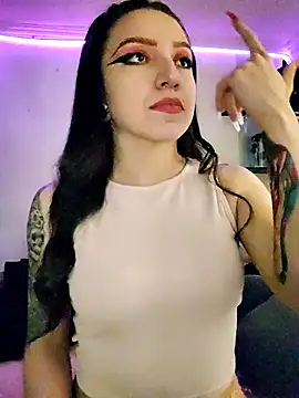 Snapshot of Paudelatorre chatting on February 13, 2026, 8:16 pm Paudelatorre online show from February 13, 2026, 8:16 pm