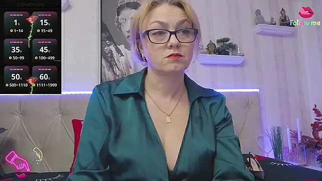 LadyJeen online show from October 12, 2025, 3:11 pm