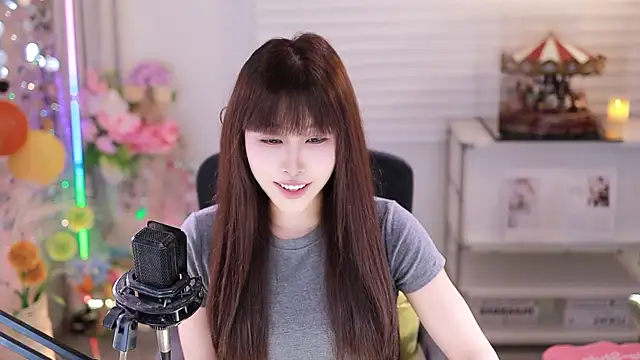 SleepArtist online show from December 5, 2025, 8:12 am