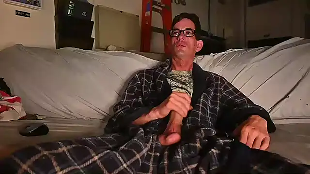 joeiandola online show from February 11, 2025, 5:05 am