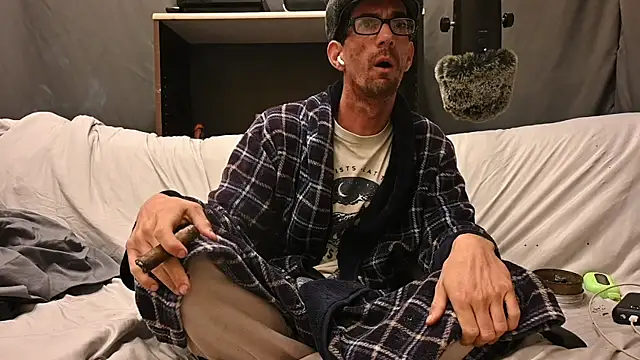 joeiandola online show from October 14, 2025, 2:29 pm