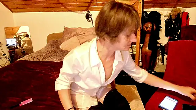 Snapshot of Hot_Colettte chatting on February 26, 2026, 7:35 pm Hot Colettte online show from February 26, 2026, 7:35 pm