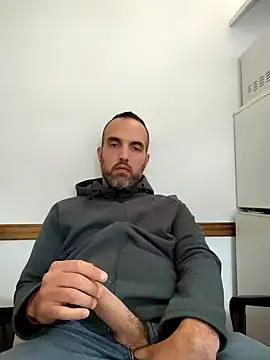 Snapshot of leon3875 chatting on January 16, 2025, 3:24 pm leon3875 online show from January 16, 2025, 3:24 pm