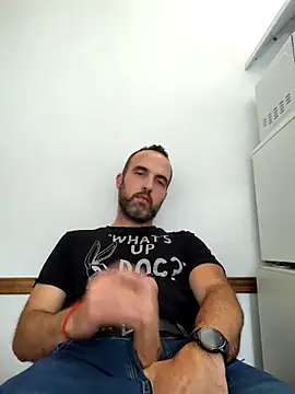 Snapshot of leon3875 chatting on March 6, 2025, 3:35 pm leon3875 online show from March 6, 2025, 3:35 pm