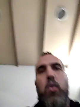 Snapshot of leon3875 chatting on December 15, 2025, 3:27 pm leon3875 online show from December 15, 2025, 3:27 pm