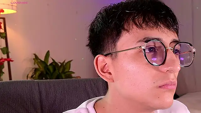 Mr evan1 online show from March 17, 2025, 2:56 pm