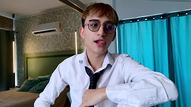 Mr evan1 online show from October 25, 2025, 2:46 pm