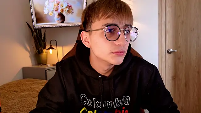 Mr evan1 online show from November 17, 2025, 4:13 pm